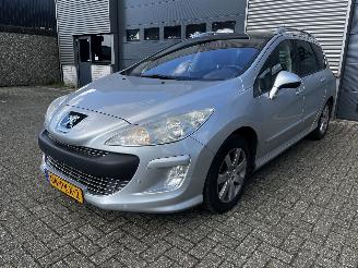 damaged microcars Peugeot 308 SW 1.6HDI CLIMA / NAVI / CRUISE / PDC / EXPORT PRIJS 2011/2